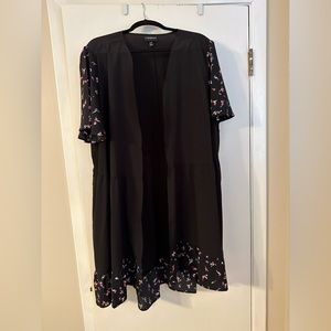 Black and mauve floral duster top